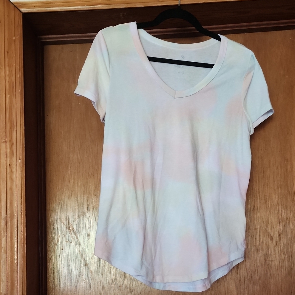 Women's Tie-Dye V-Neck Top